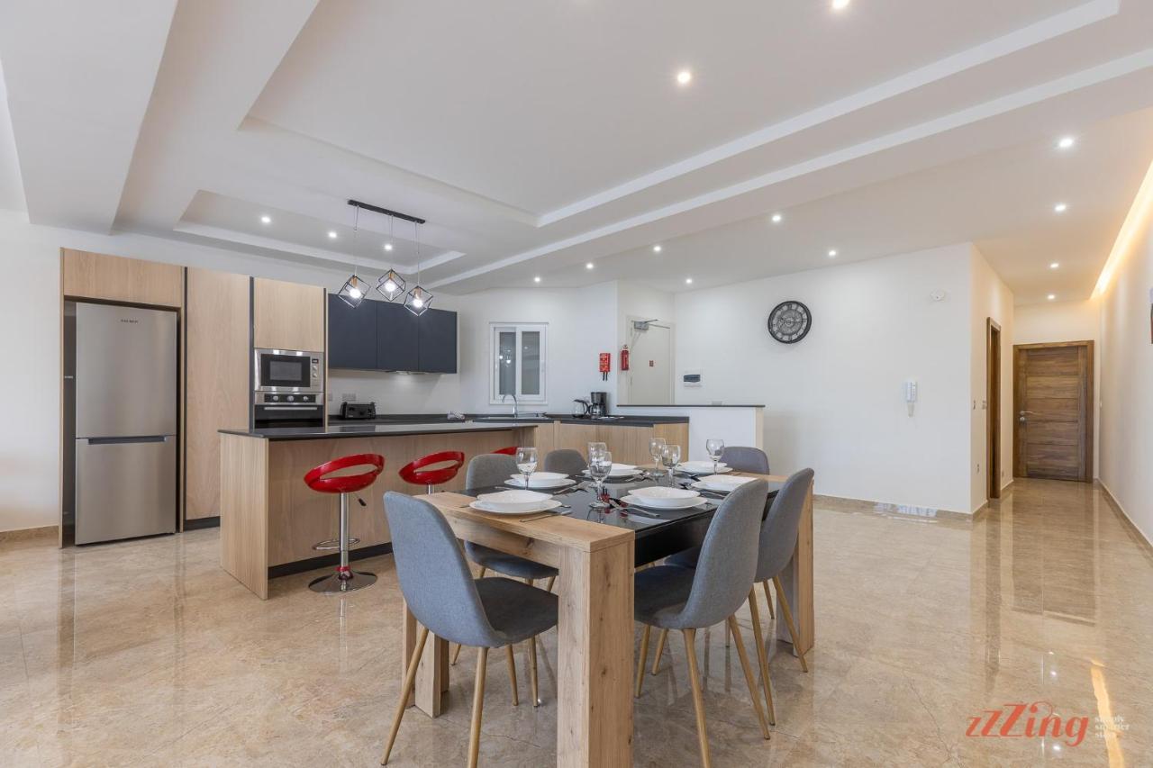 Gozo - With Stunning Views & Shared Pool Apartment