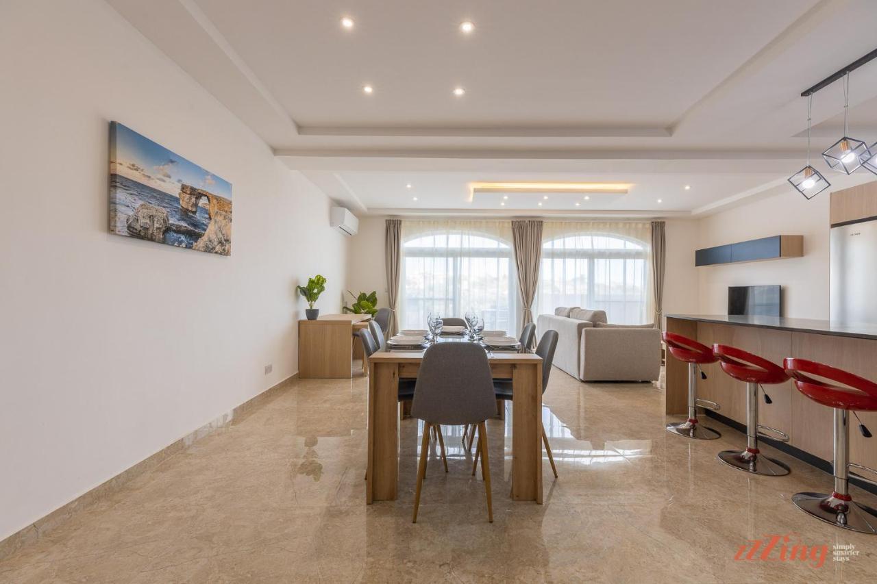 Gozo - With Stunning Views & Shared Pool Apartment